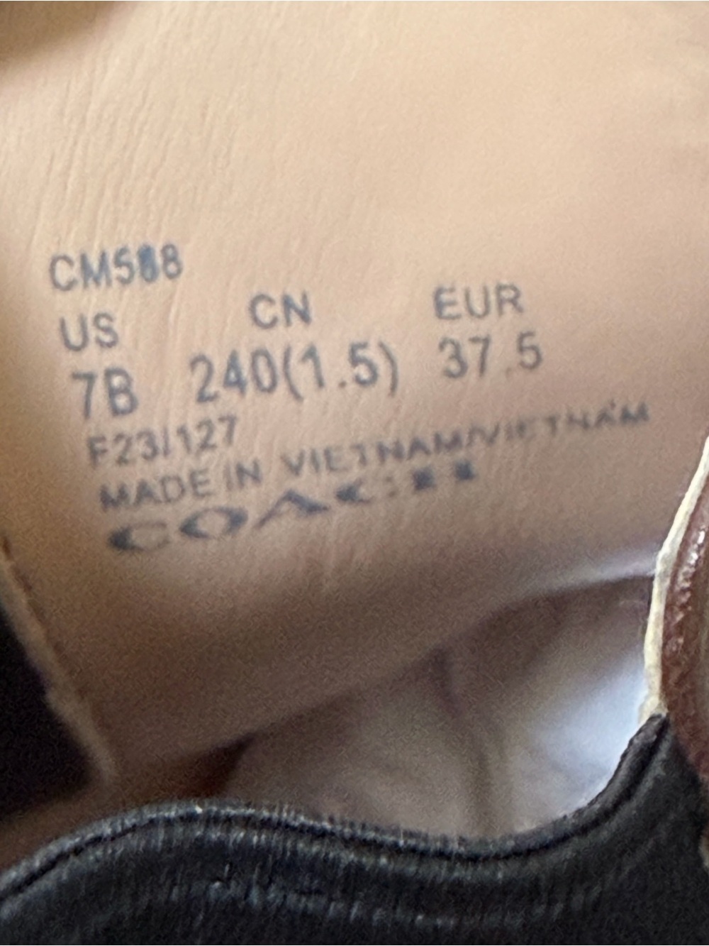 Coach CM588 Brown Leather Chelsea Lug Boots Women’s 7B - Picture 9 of 10
